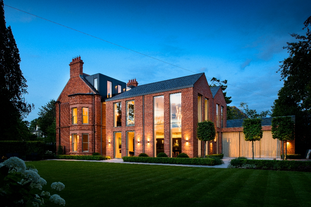 Elegant Transformation: Contemporary Extension & Renovation