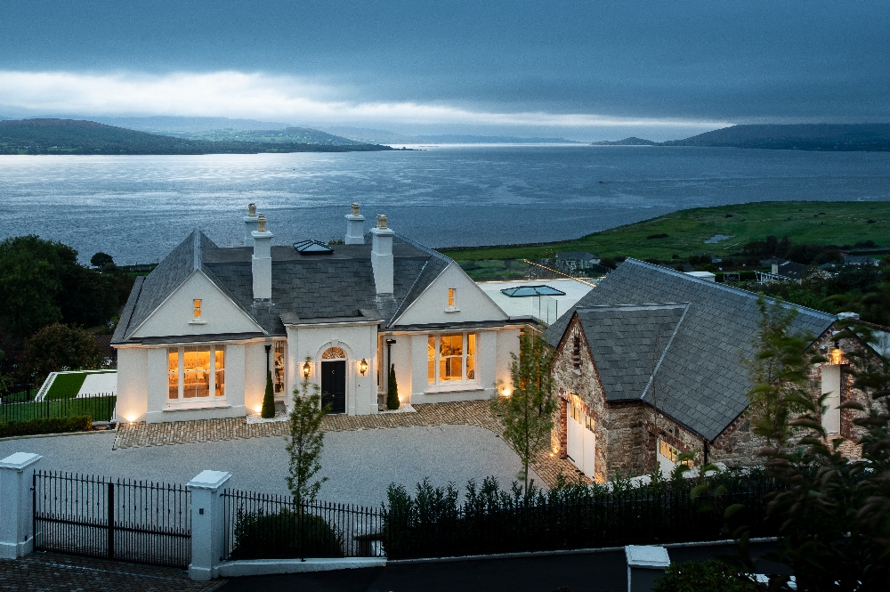  Inside Award Winning Architect Des Ewing’s Irish Coastal Home