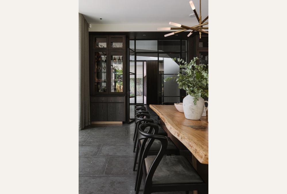A Fusion of Heritage and Modern Elegance A Fusion of Heritage and Modern Elegance